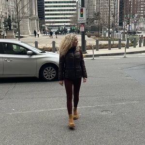 Meet your Posher, Joanna